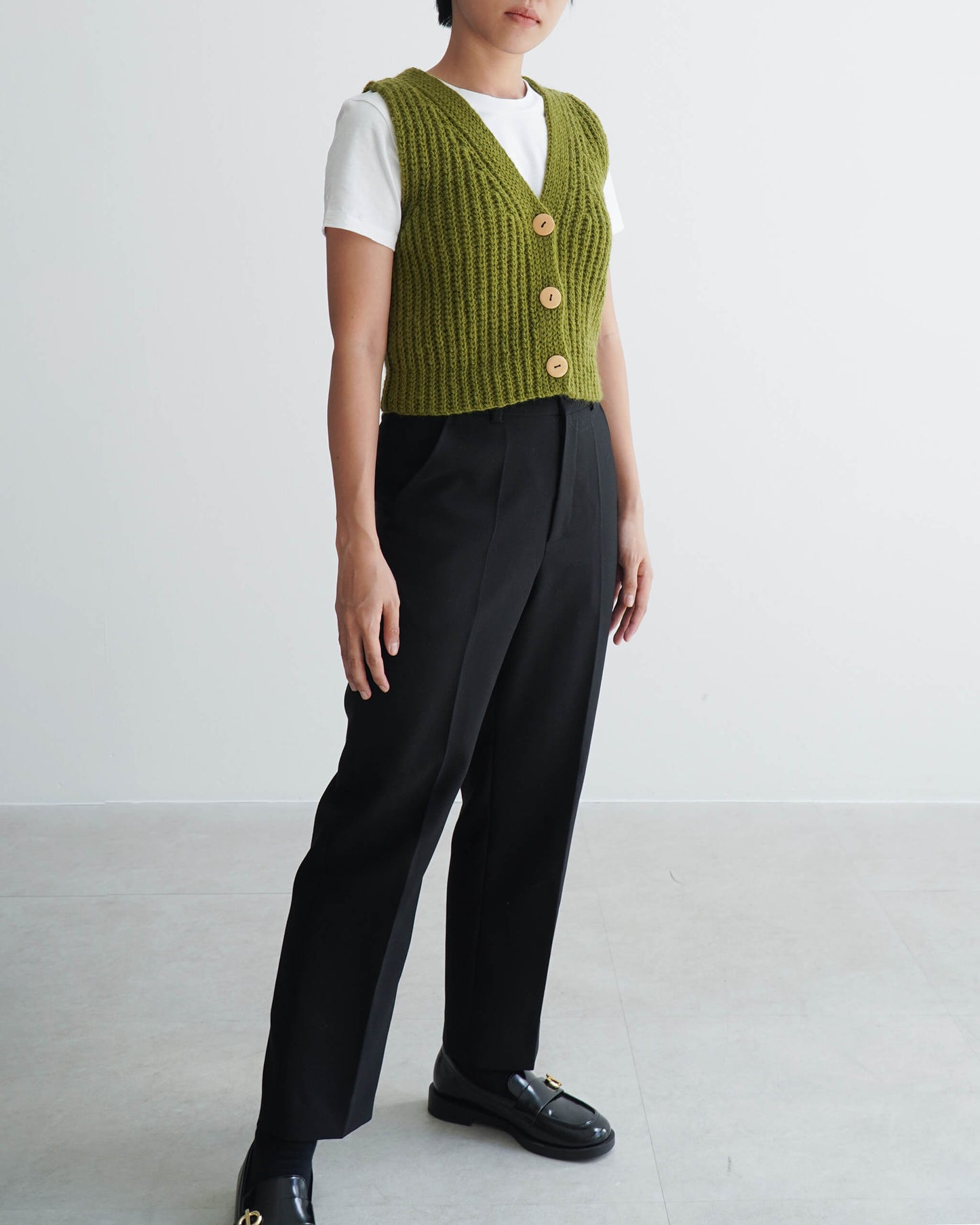 Vest No.62 | Easy crochet ribbed vest pattern