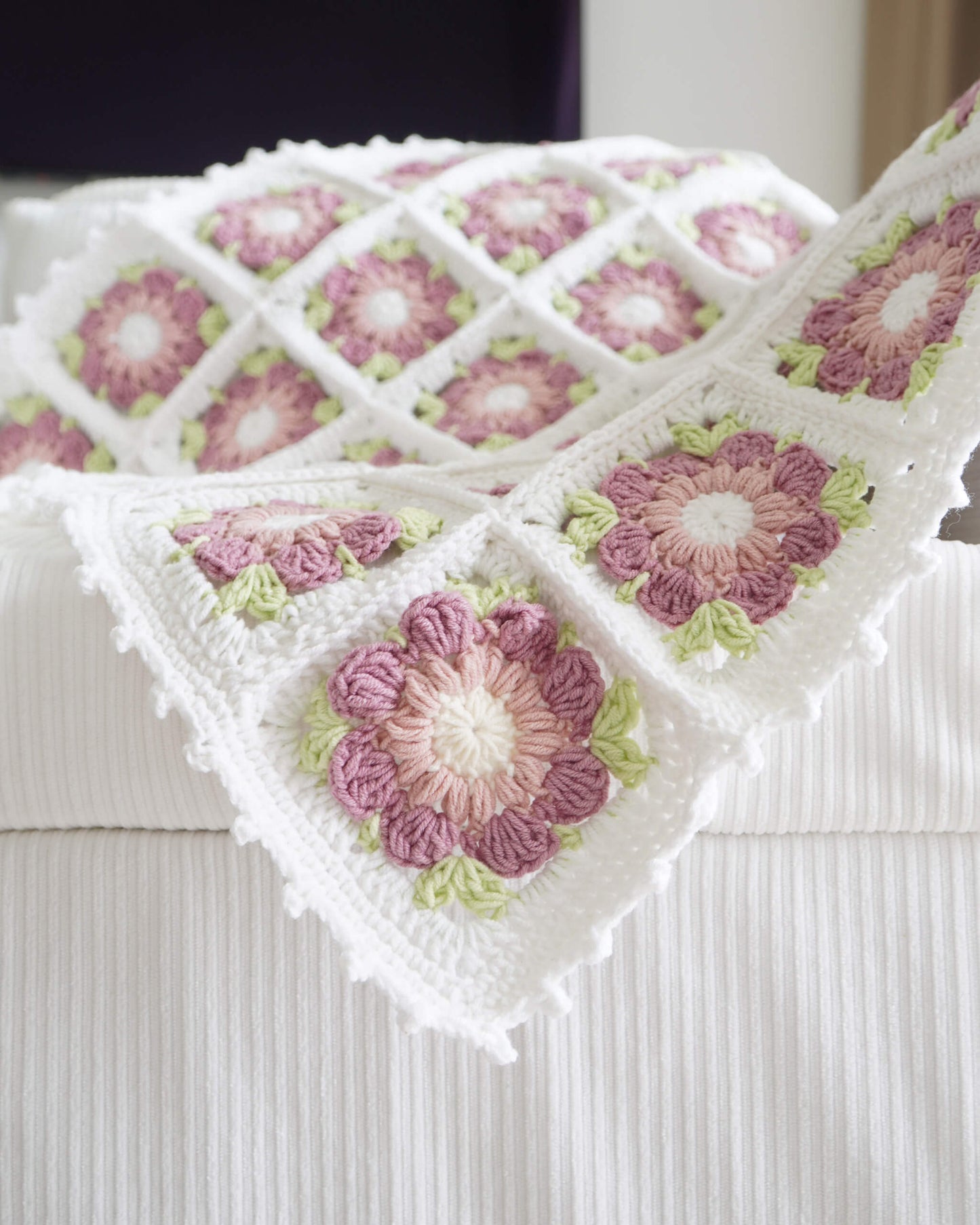 Blanket No.32 | Crochet Granny blanket pattern