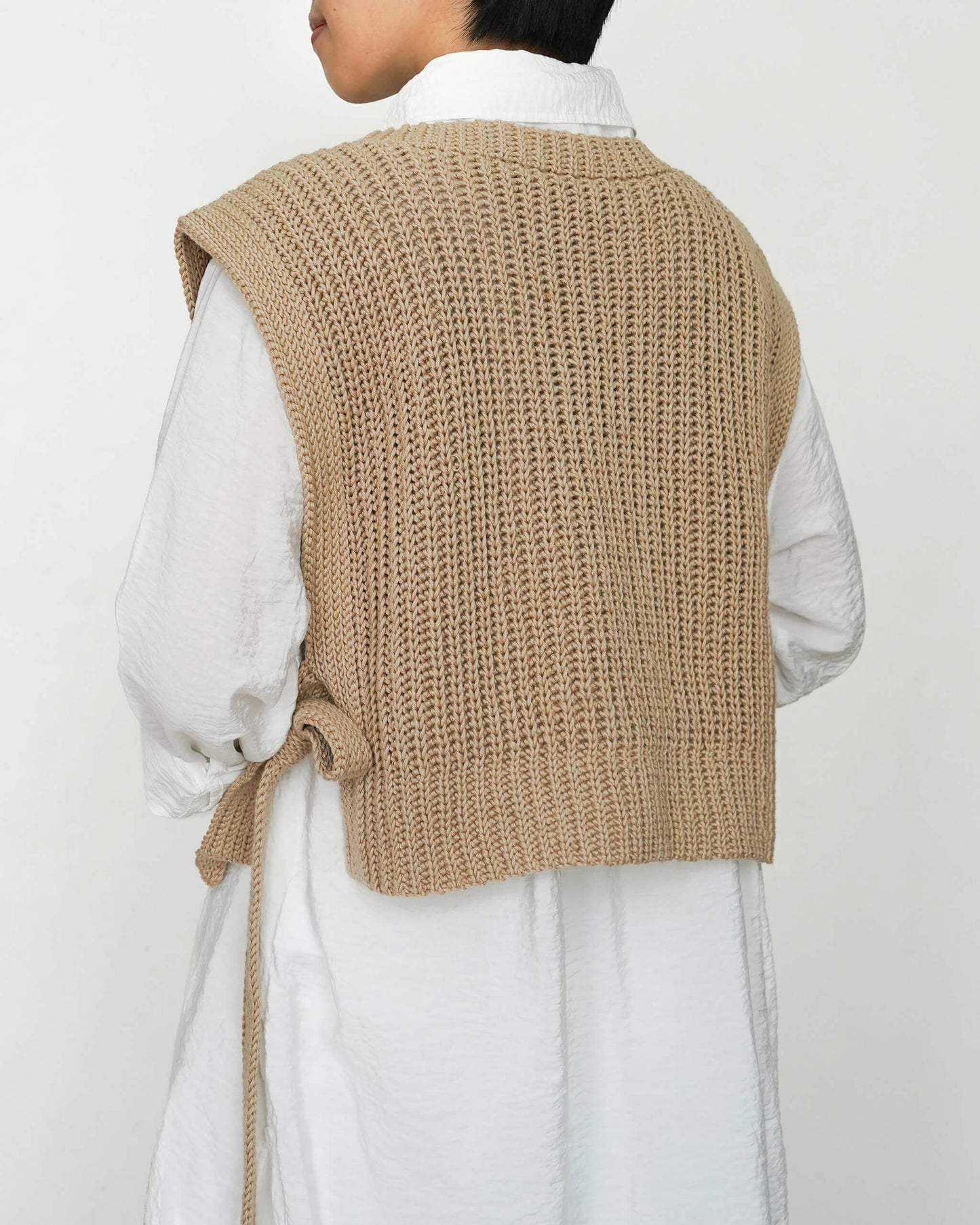 Vest No.39 | Easy crochet side tie vest pattern