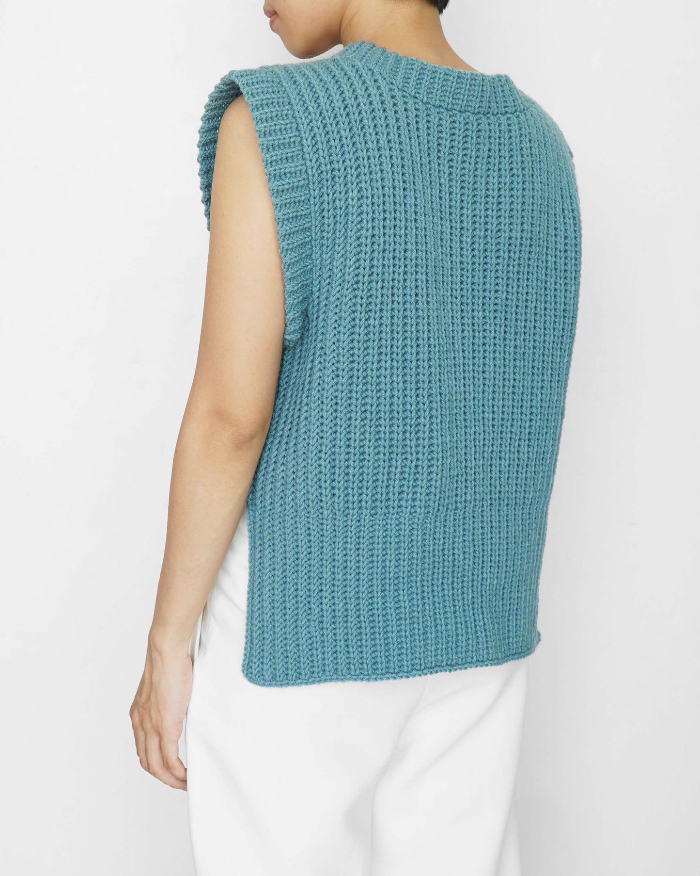 Easy crochet ribbed vest pattern