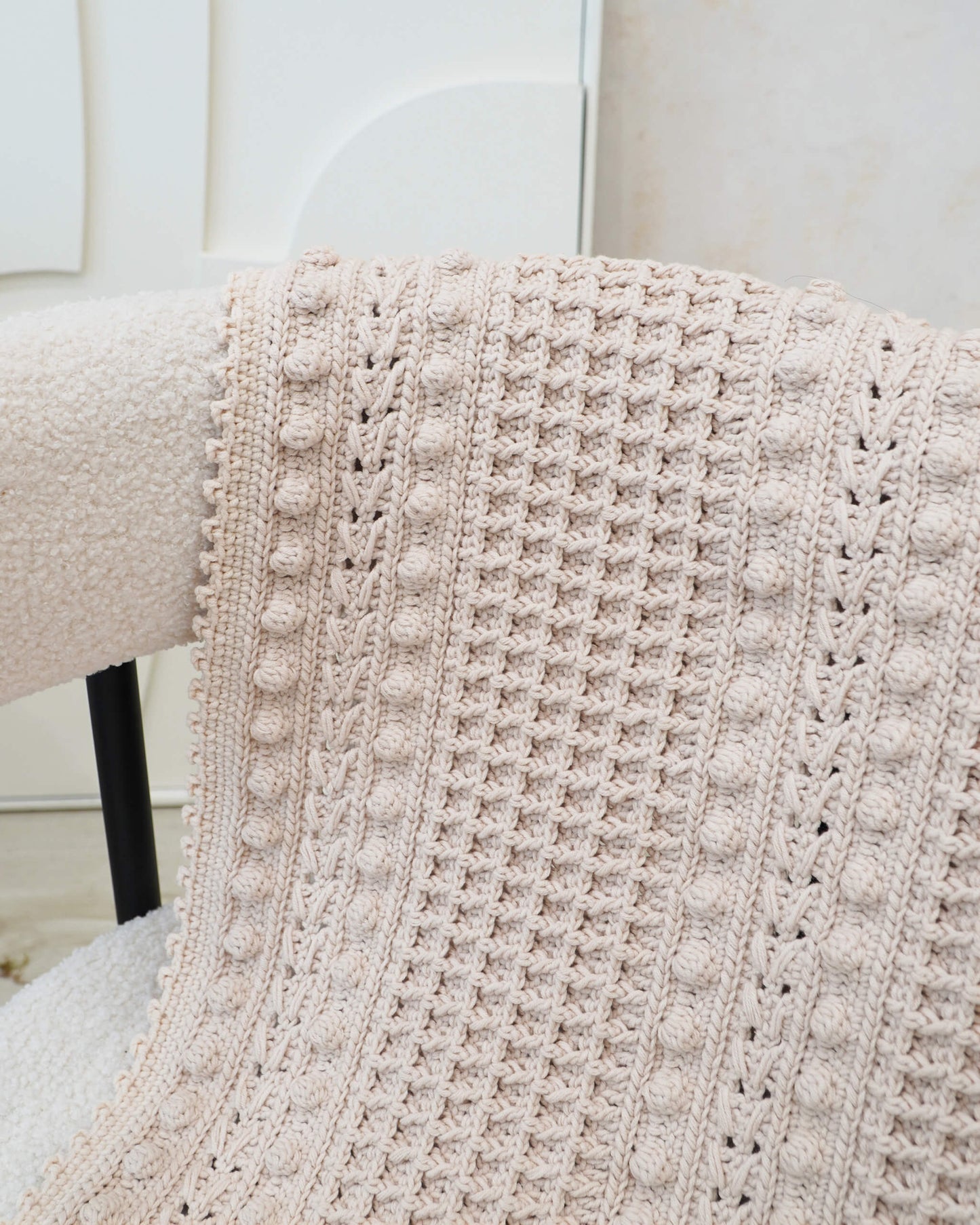 Easy crochet modern blanket pattern + Video tutorial
