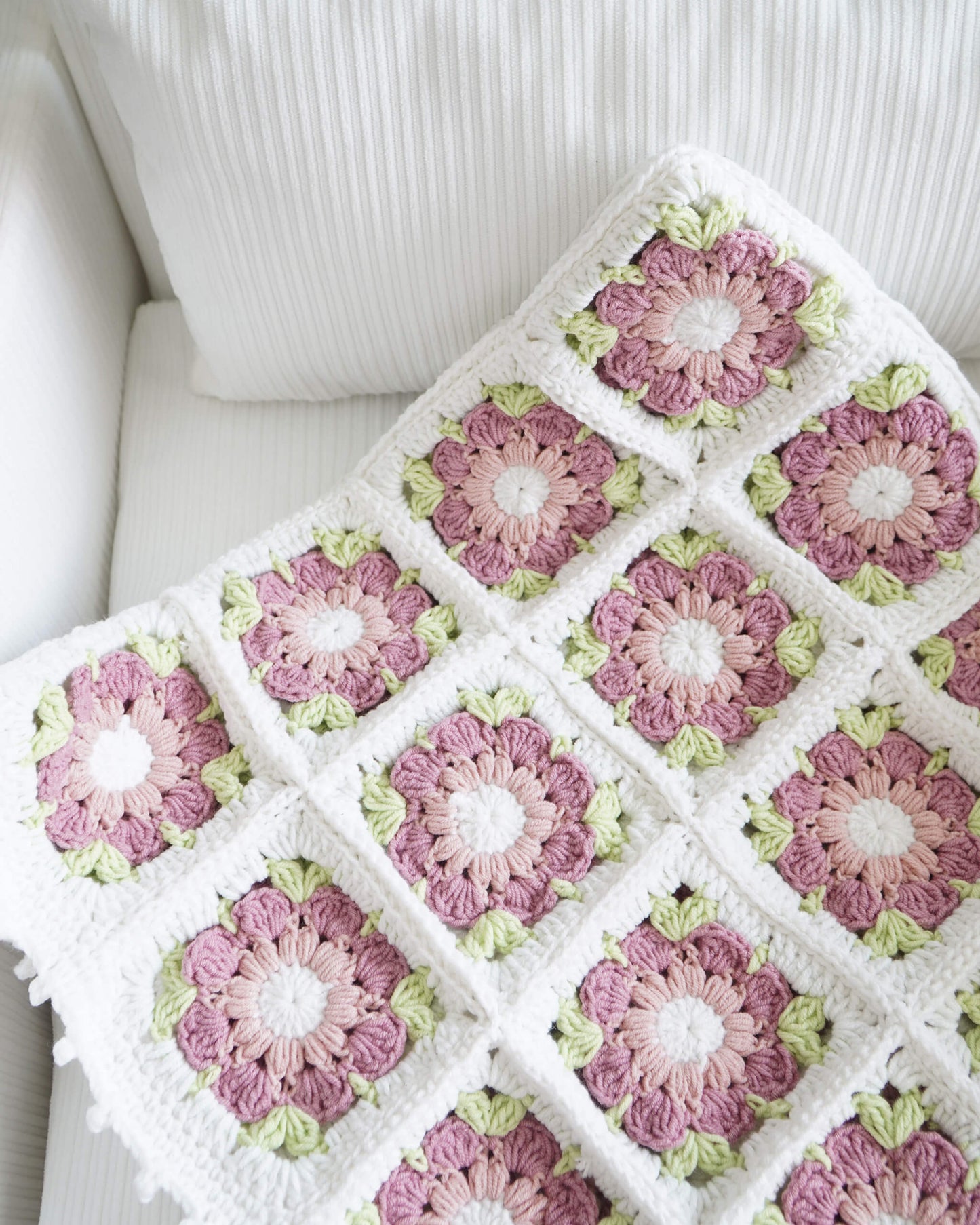 Blanket No.32 | Crochet Granny blanket pattern