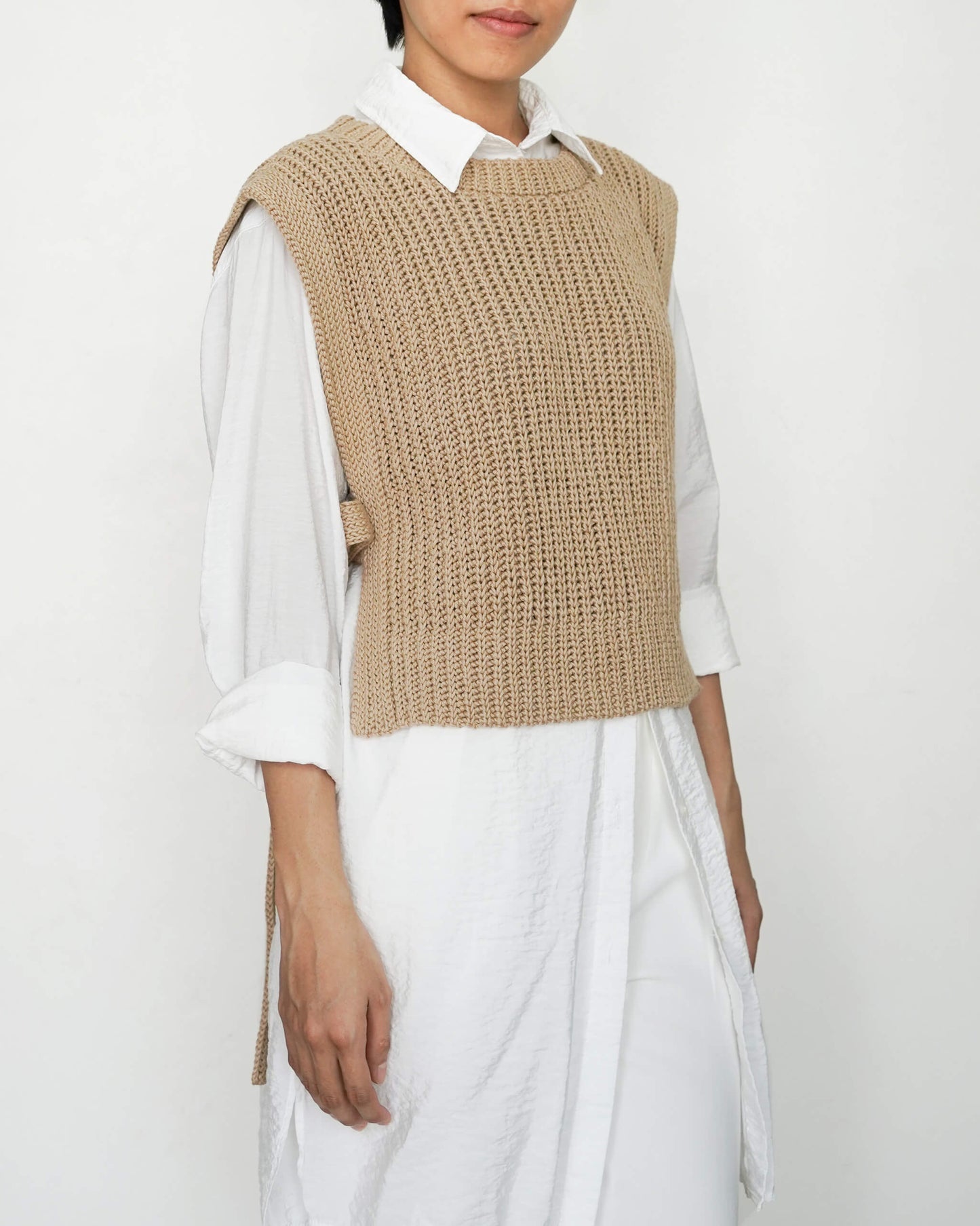 Vest No.39 | Easy crochet side tie vest pattern