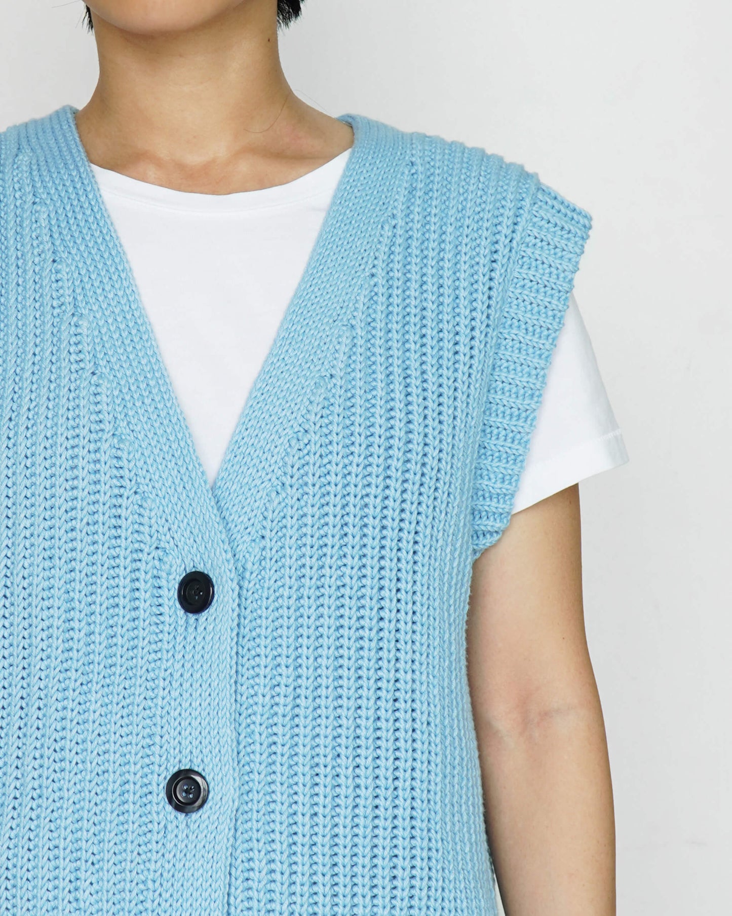 Vest No.34 | Easy crochet ribbed vest pattern