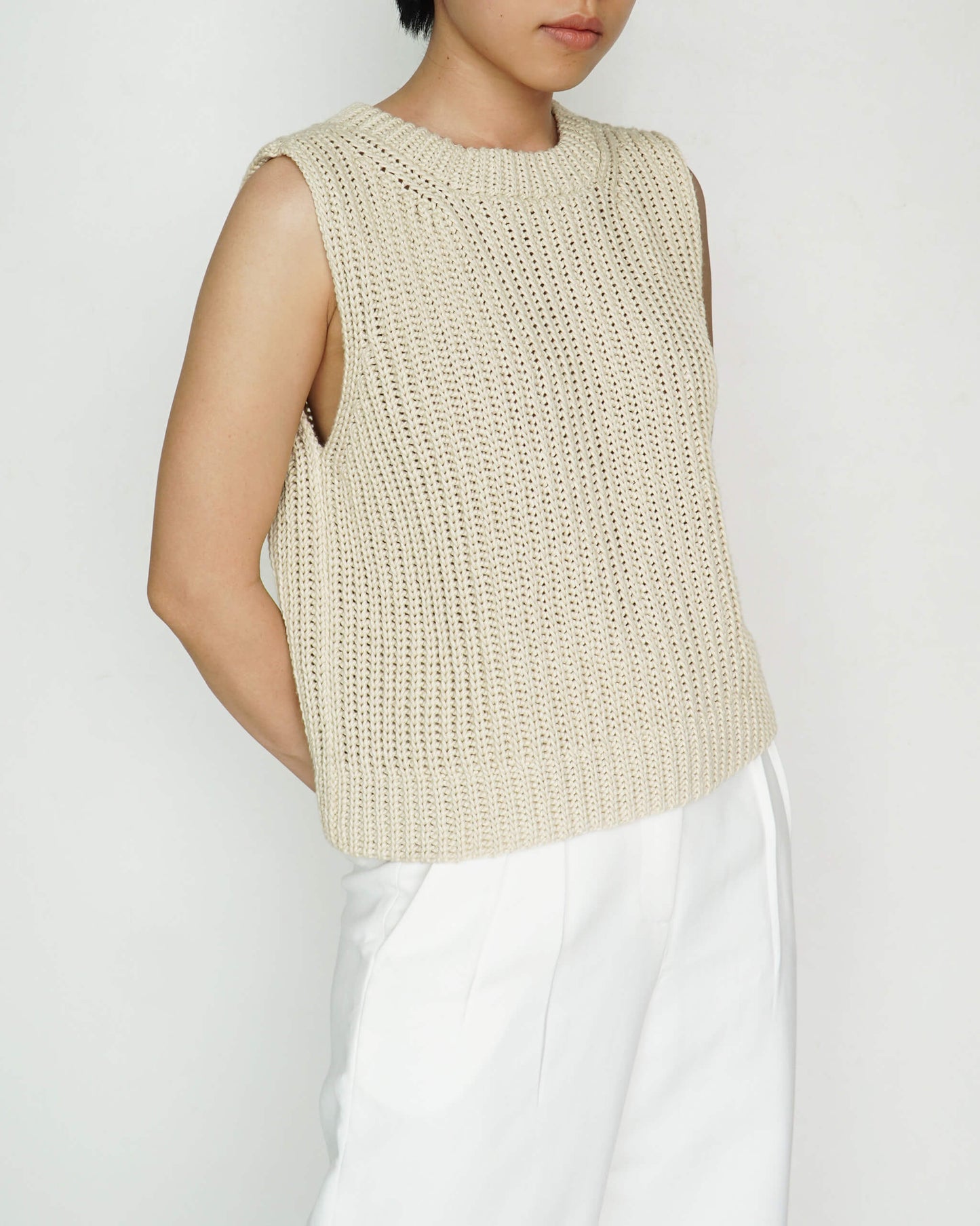 Vest No.33 | Easy crochet ribbed vest pattern