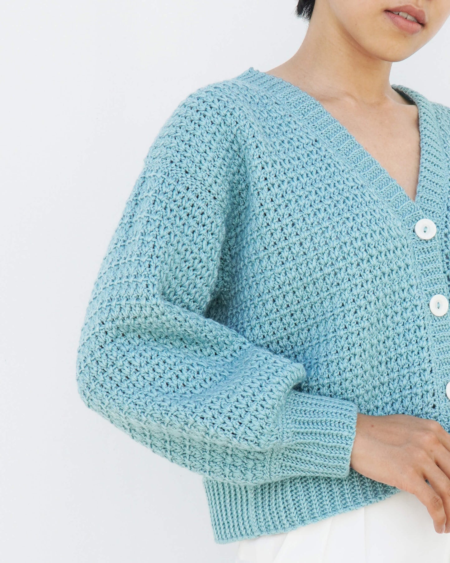 Cardigan No.26 | Crochet V-neck cardigan pattern