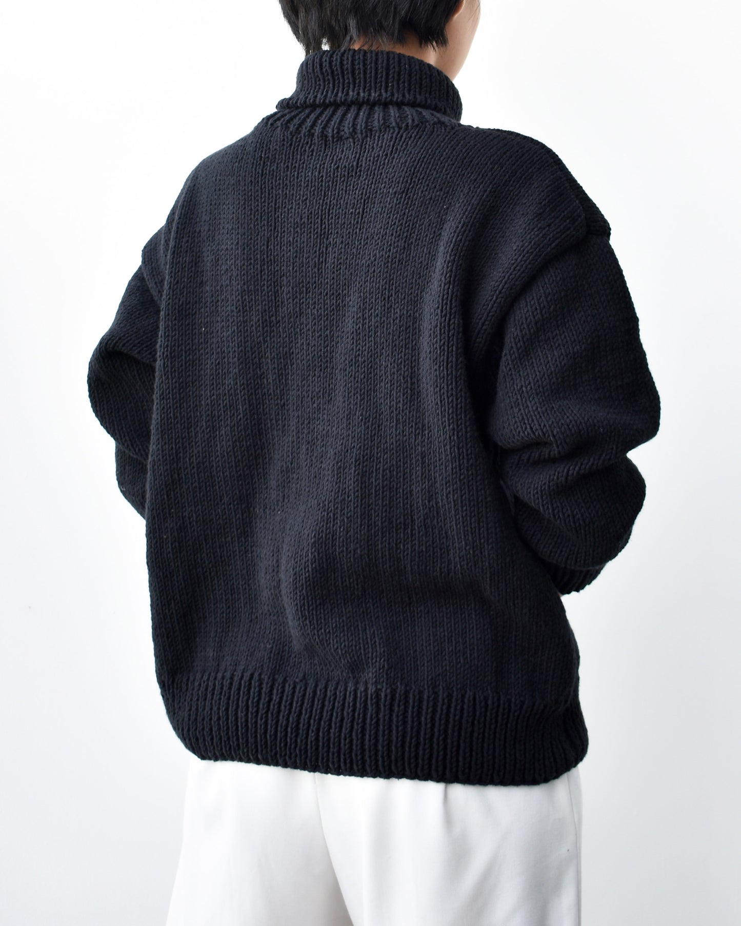 Sweater No.4 | Classic knitting sweater pattern