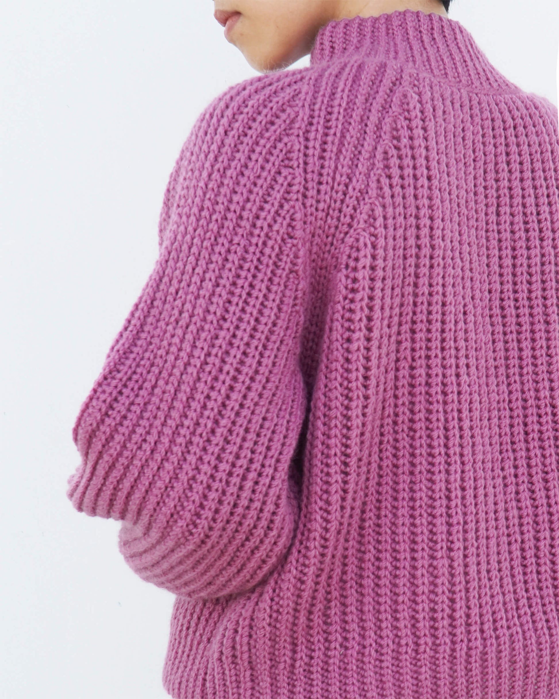 Ribbed raglan sweater crochet pattern