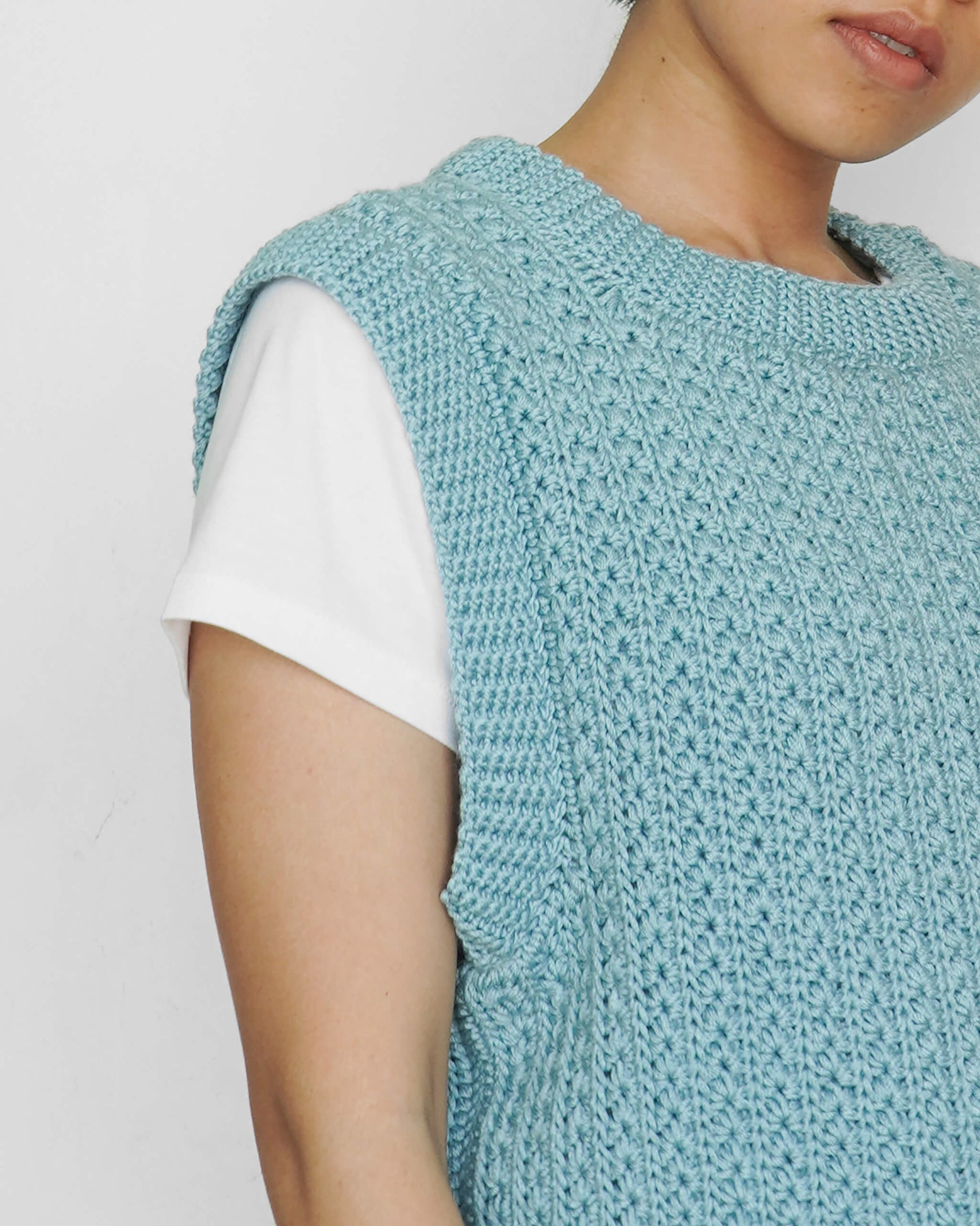 Vest No.45 | Easy crochet ribbed vest pattern