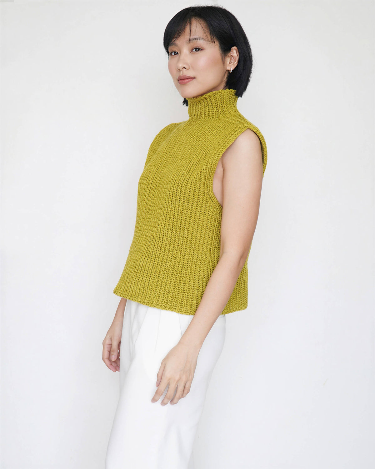 Vest No.79 | Easy crochet ribbed vest pattern