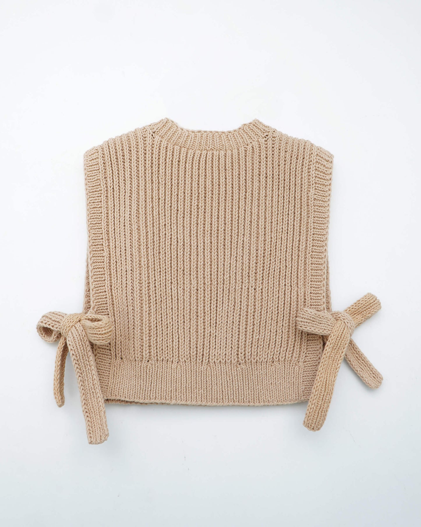 Vest No.51 | Ribbed vest knitting pattern