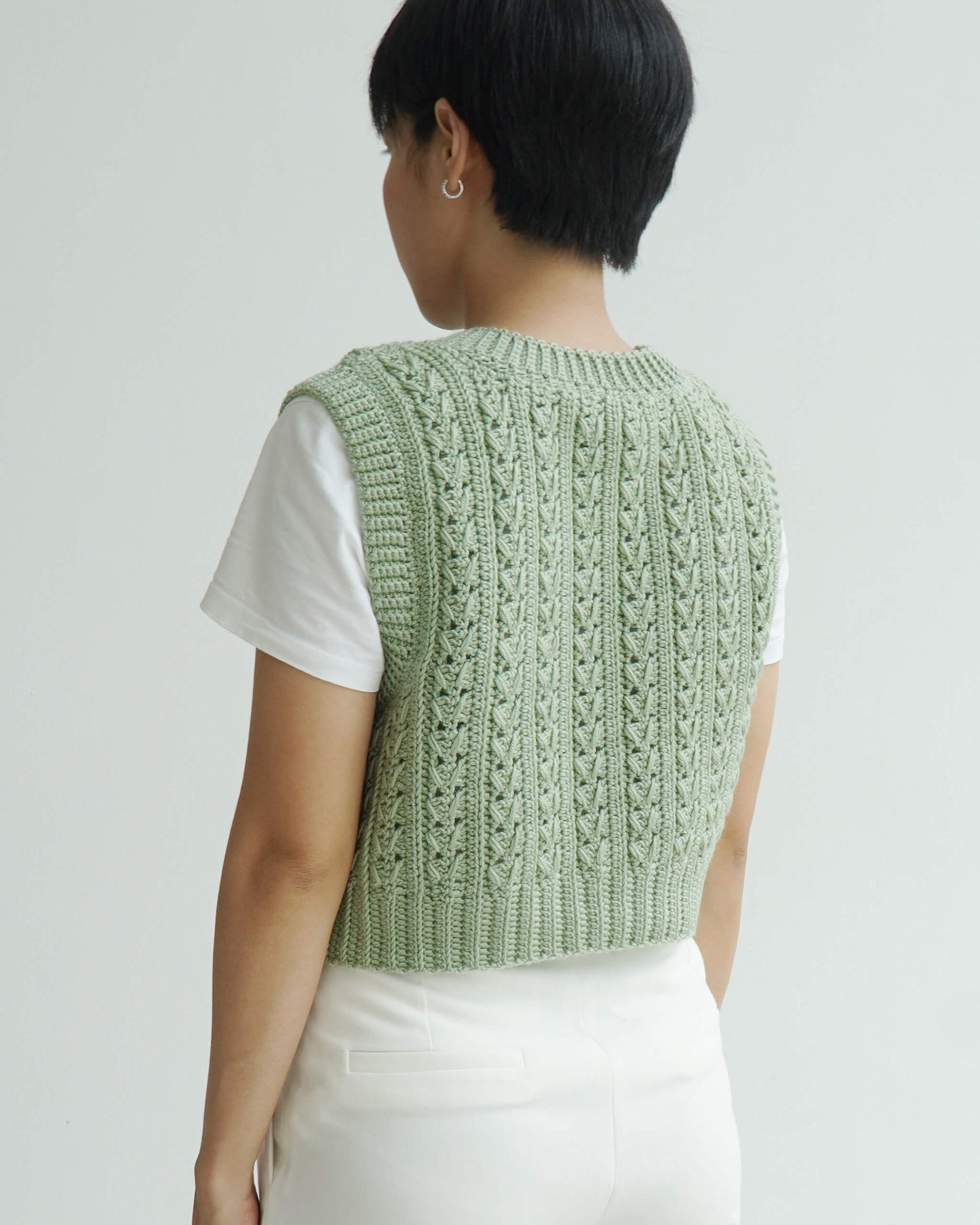 Vest No.50 | Easy crochet ribbed vest pattern