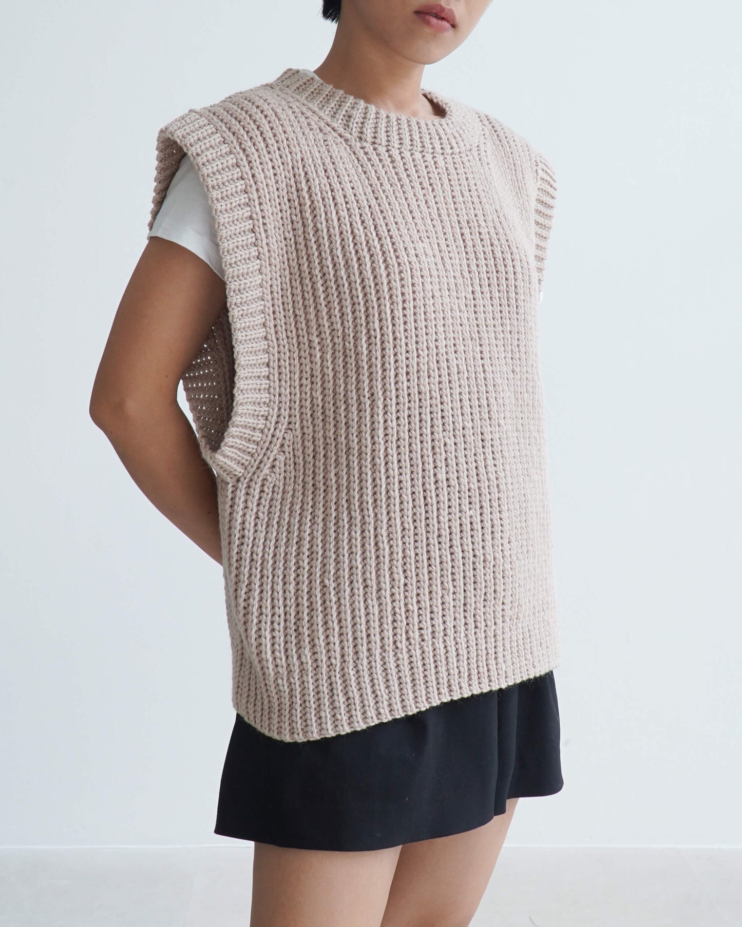 Vest No.60 | Crochet oversize ribbed vest pattern