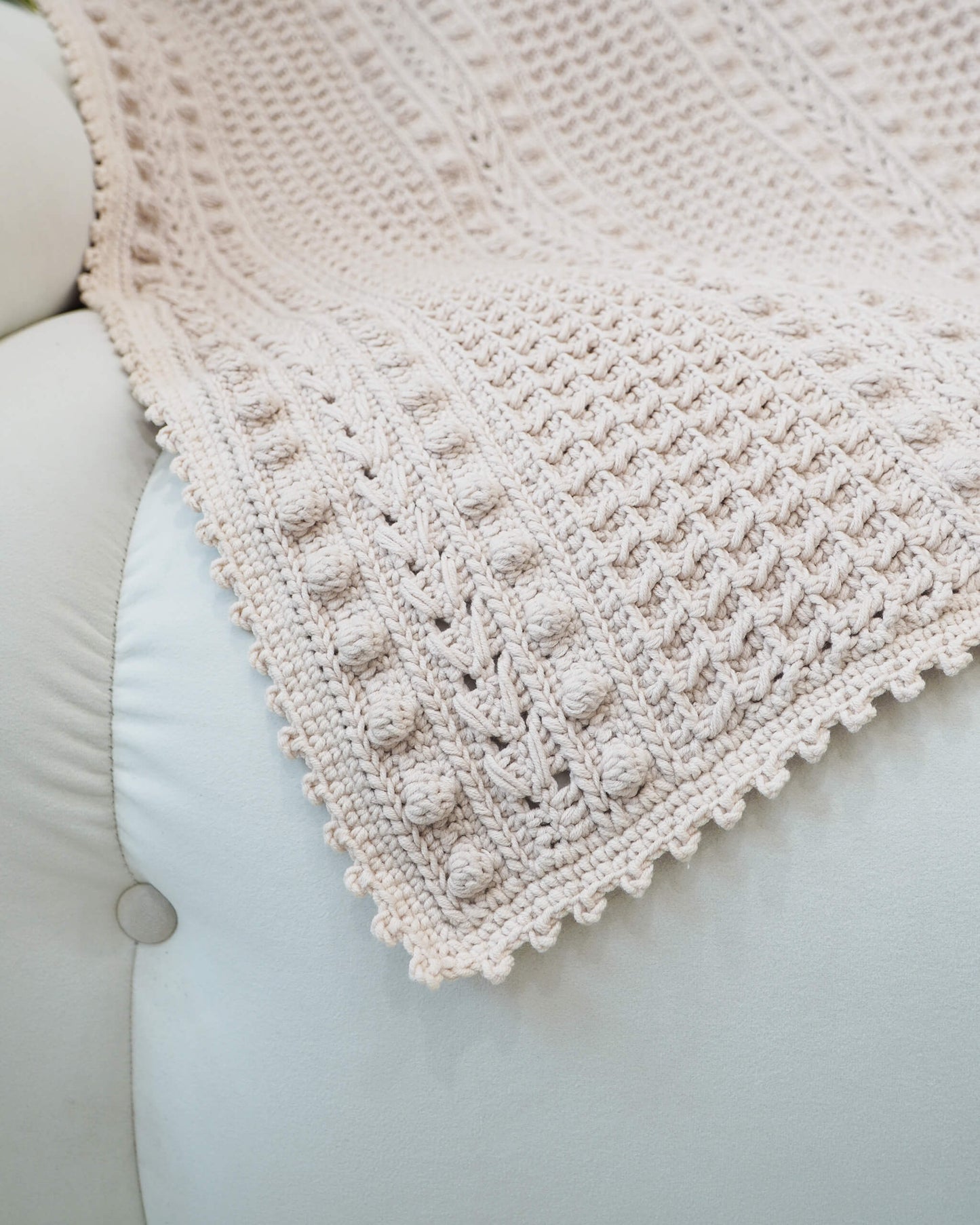 Easy crochet modern blanket pattern + Video tutorial