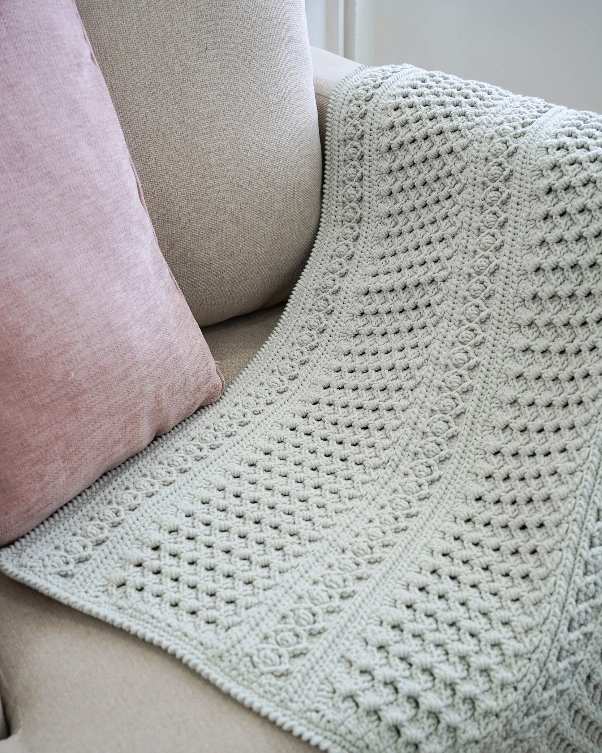 Easy crochet blanket pattern