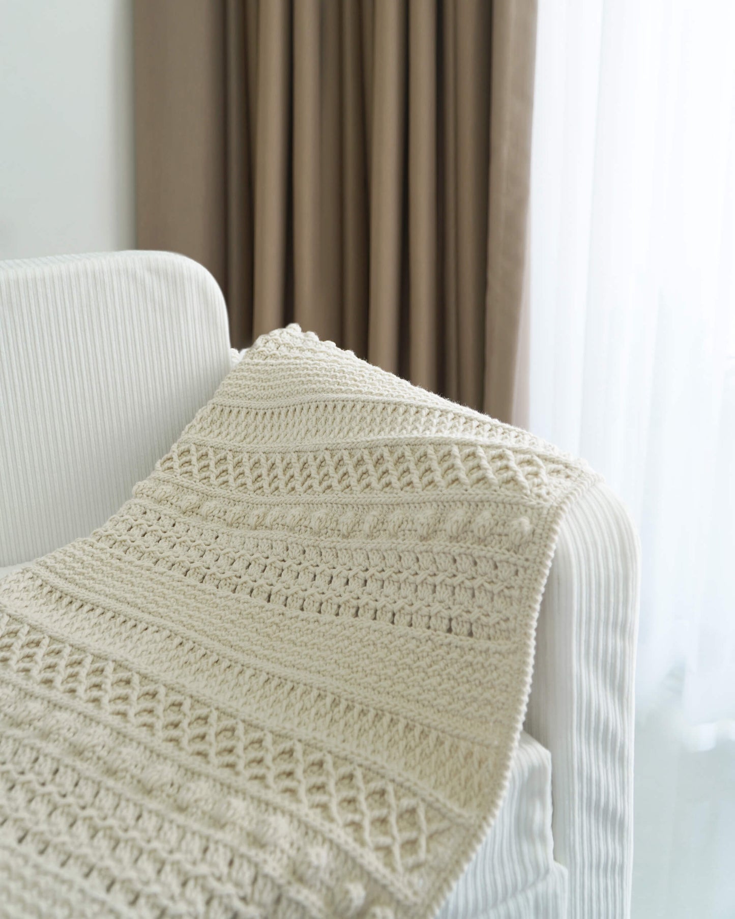 Blanket No.18 | Easy crochet modern pattern + Video tutorial