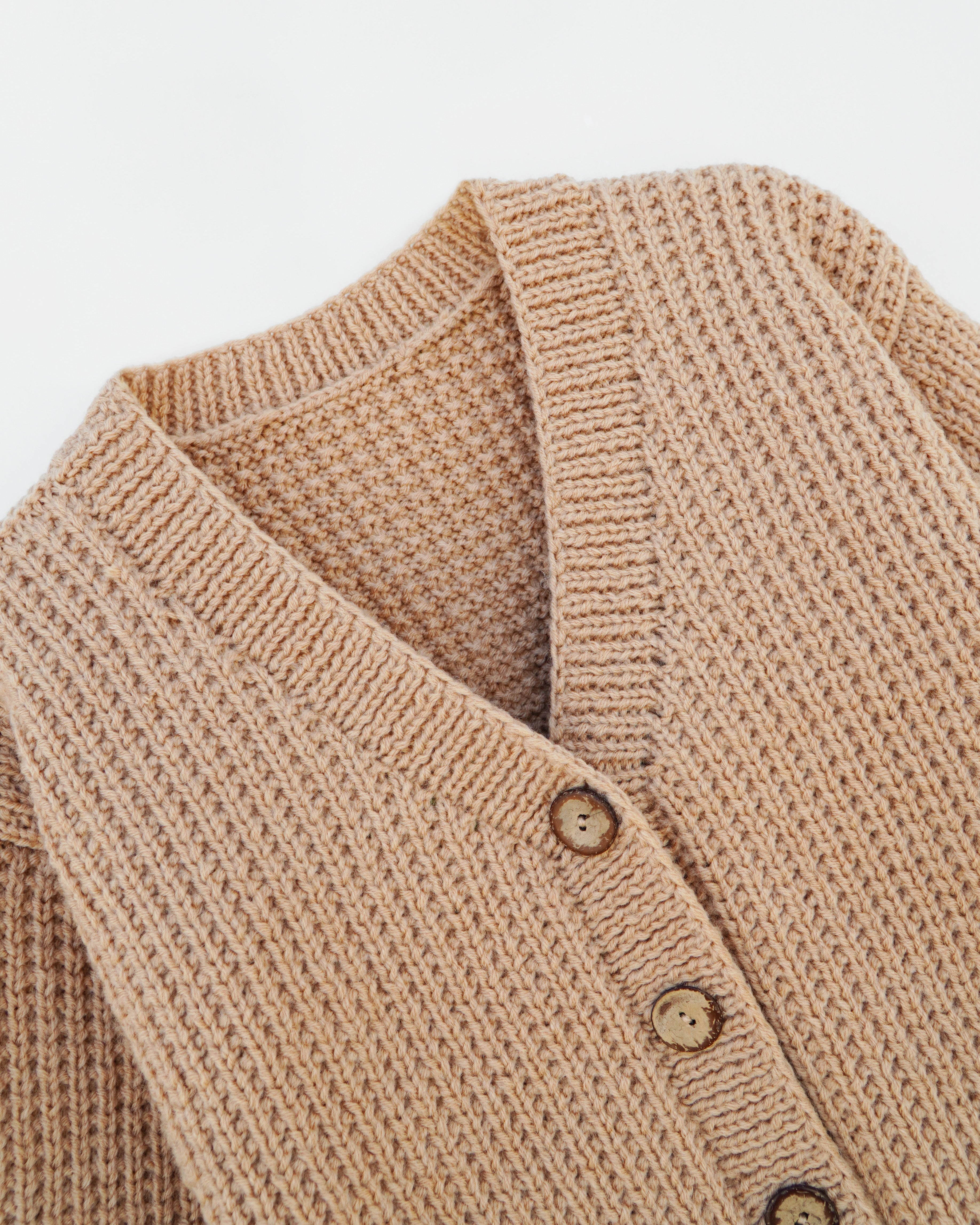 Cardigan No.24 | Easy knitting pattern – Daisy & Peace