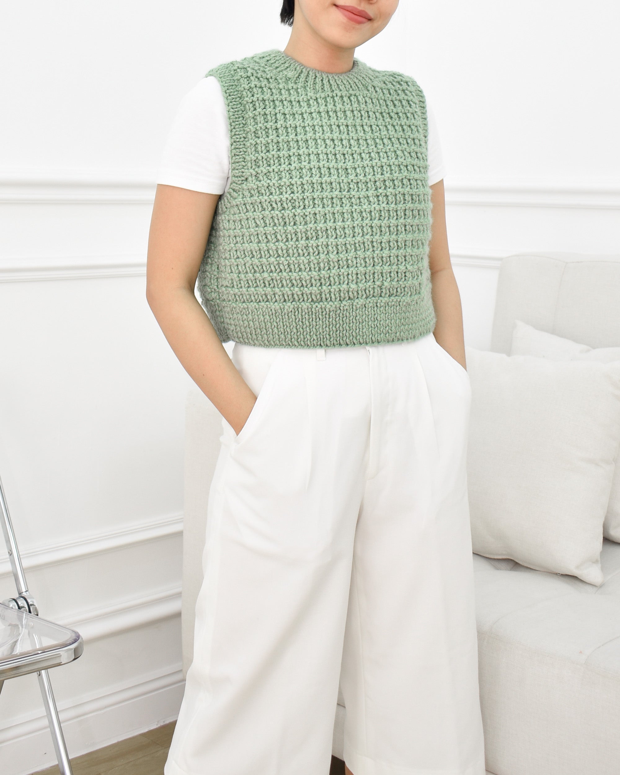 Vest No.14 | Easy knitting chunky vest pattern